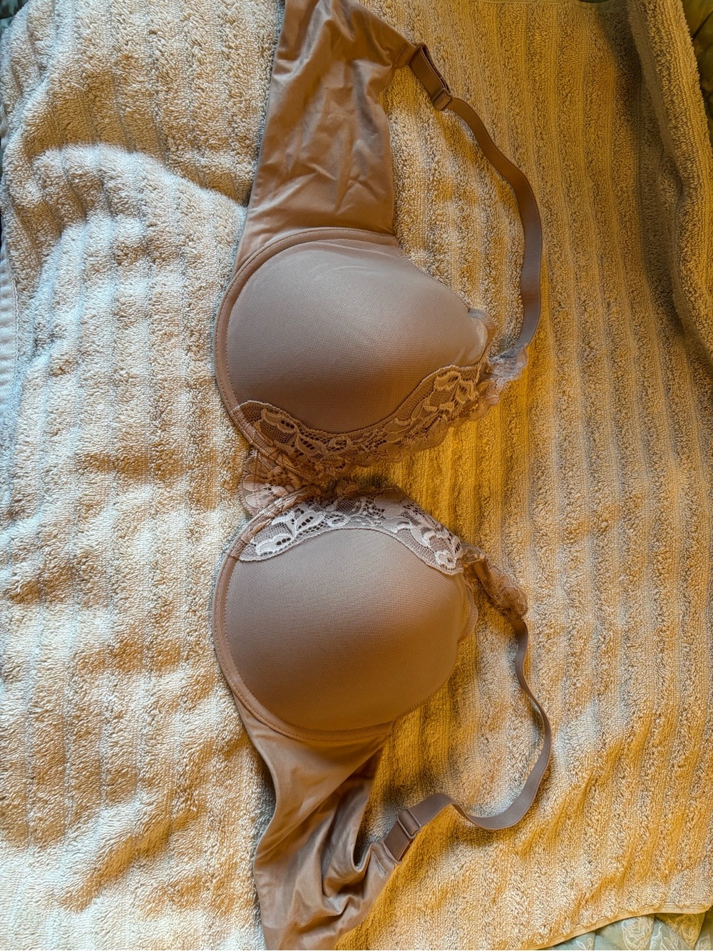 Bali Nude Lace Trim T-Shirt Bra